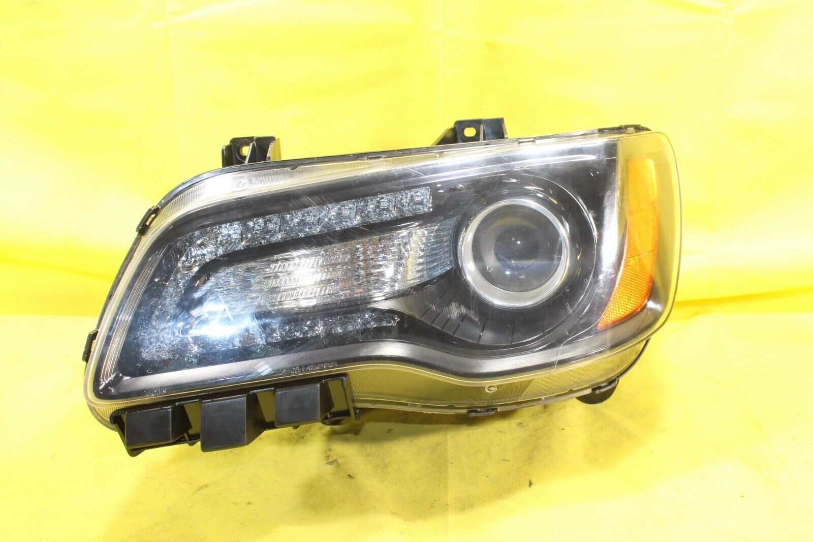 OEM 👽 11 12 13 14 Chrysler 300 BLACK Halogen Left L Driver Headlight - Good
