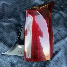 2004-2009 CADILLAC XLR REAR RIGHT PASSENGER SIDE BRAKE TAIL LIGHT LAMP picture