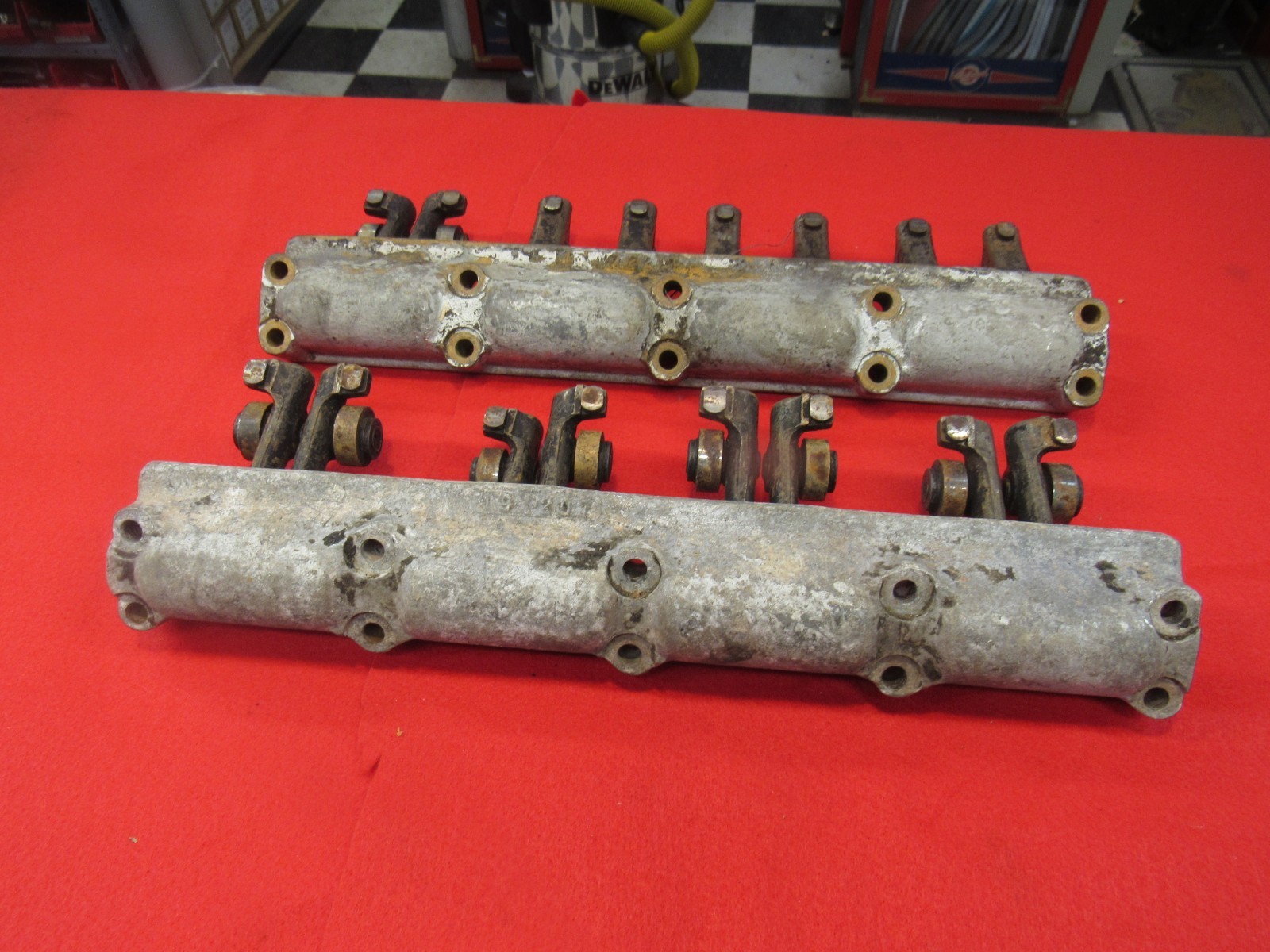 Early Packard Eight valve rockers
