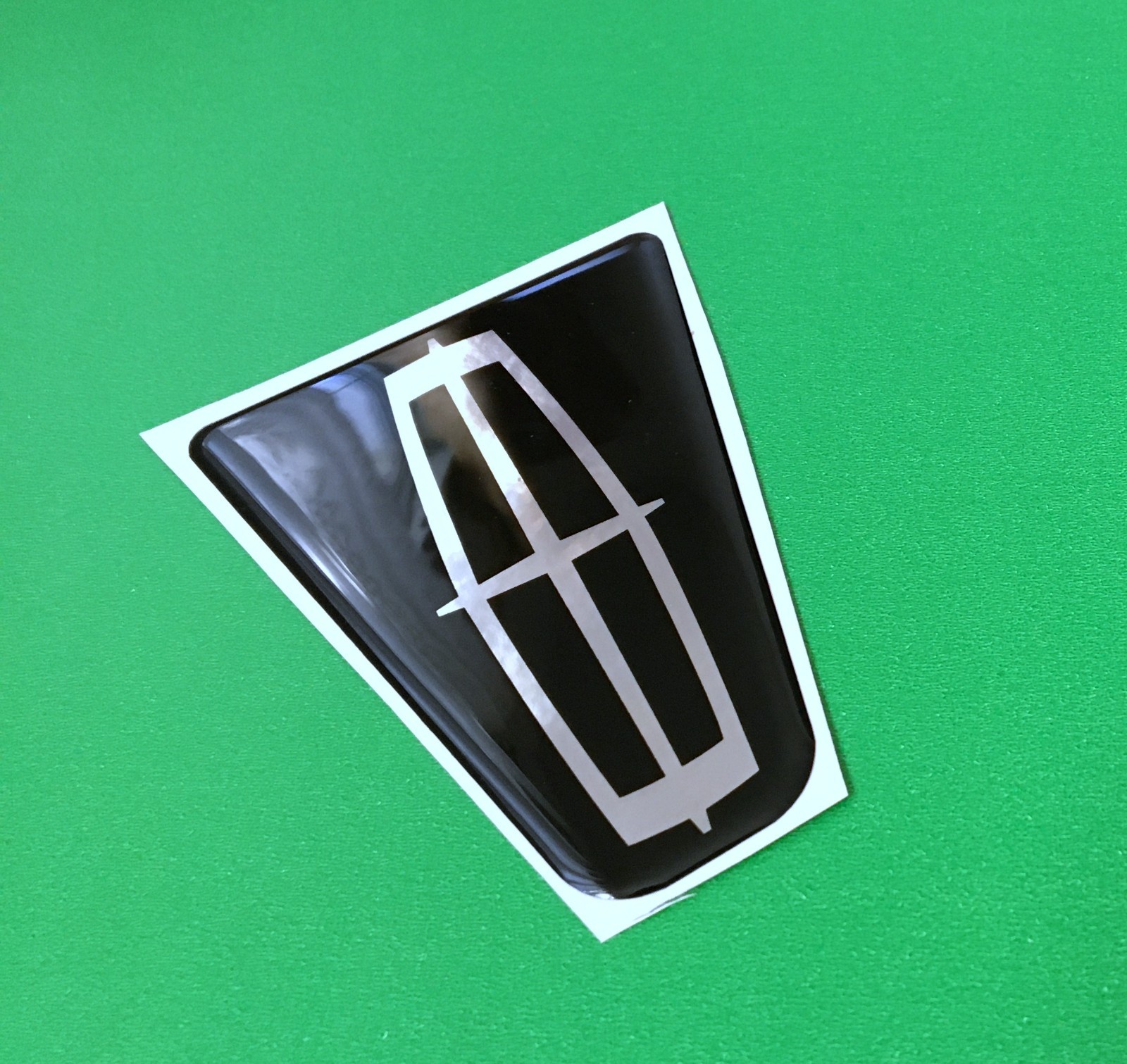 New 2003-2004-2005-2006 Lincoln Navigator Liftgate Emblem-Badge Restorer-READ