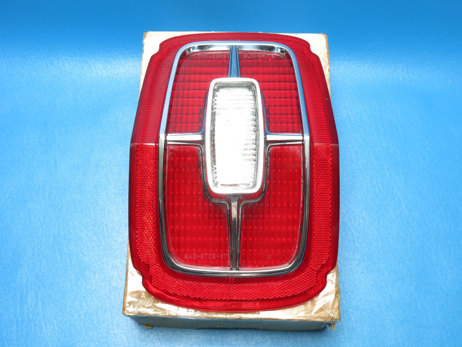 NOS Glo-Brite 2209 for 1967 Ford Galaxie 500 XL Tail Light Lens C7AZ-13450-C
