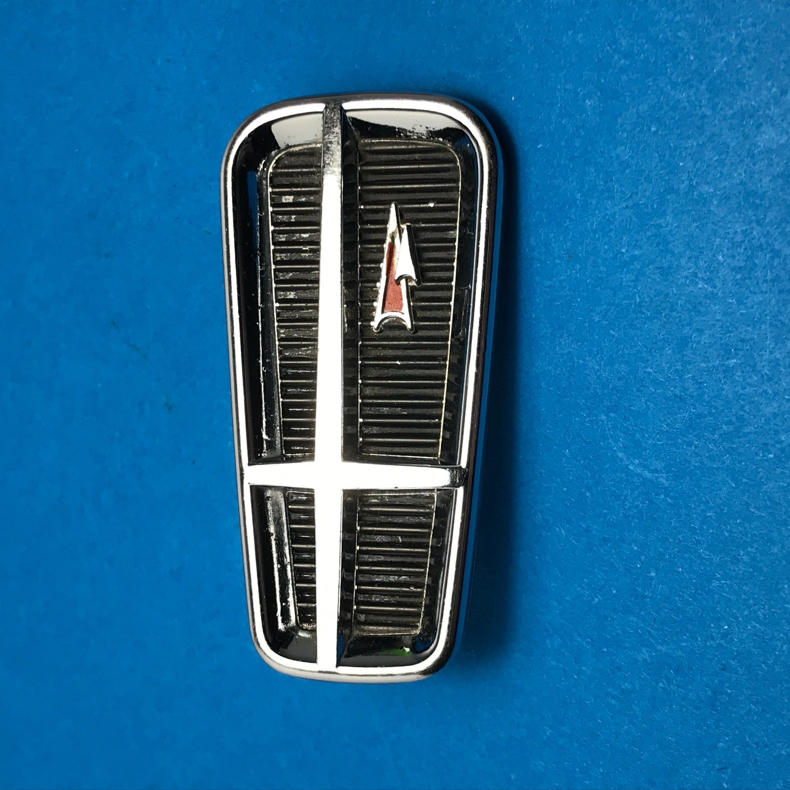 1962 Dodge Dart 440, Polara 500, Door Trim Panel MEDALLION #2241693, MOPAR