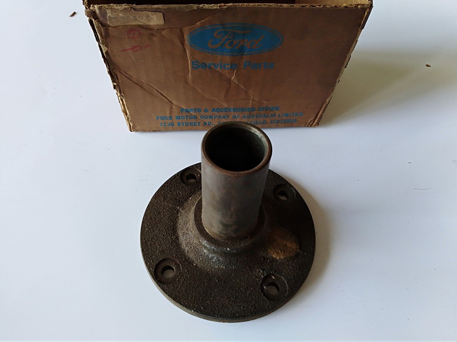 Ford XB XC 4 Speed Manual Bearing Retainer. Genuine.N.O.S.Falcon Fairmont GT GXL