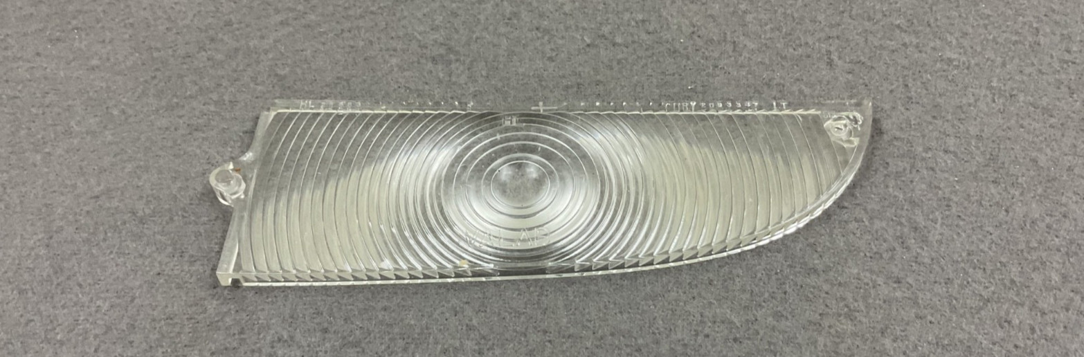 60 61 62 Plymouth Valiant Left Driverside Turnsignal Lense 2093347