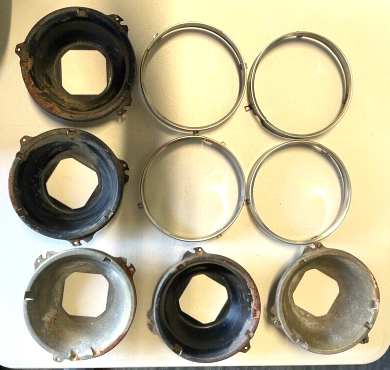 Chevrolet Chevelle 1968 headlight rings and housing original GM parts