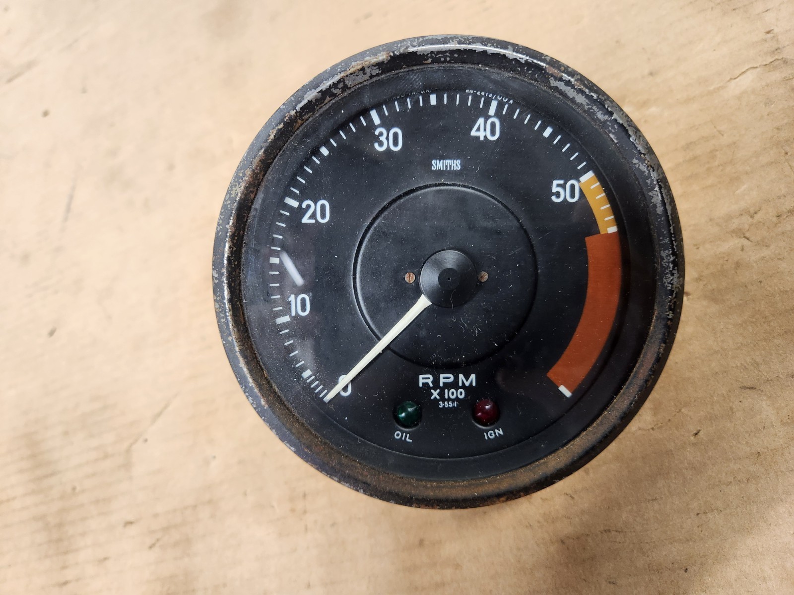 TRIUMPH TR250 TR6 USED TACHOMETER RN 2413/00A