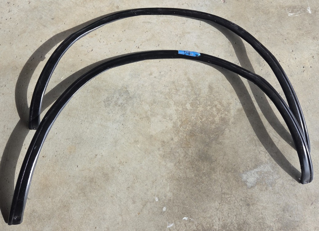 ** 1994 1995 1996 Chevrolet Impala SS Caprice Rear Wheel Well Molding trim Chevy