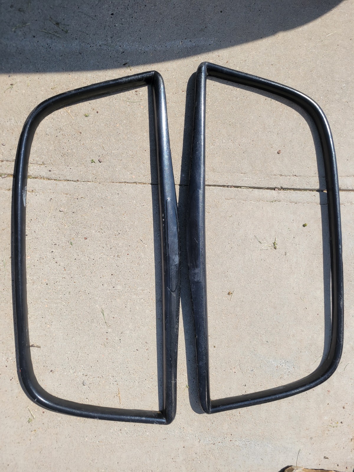 1933-34 Ford 3-window Coupe Garnish Moldings