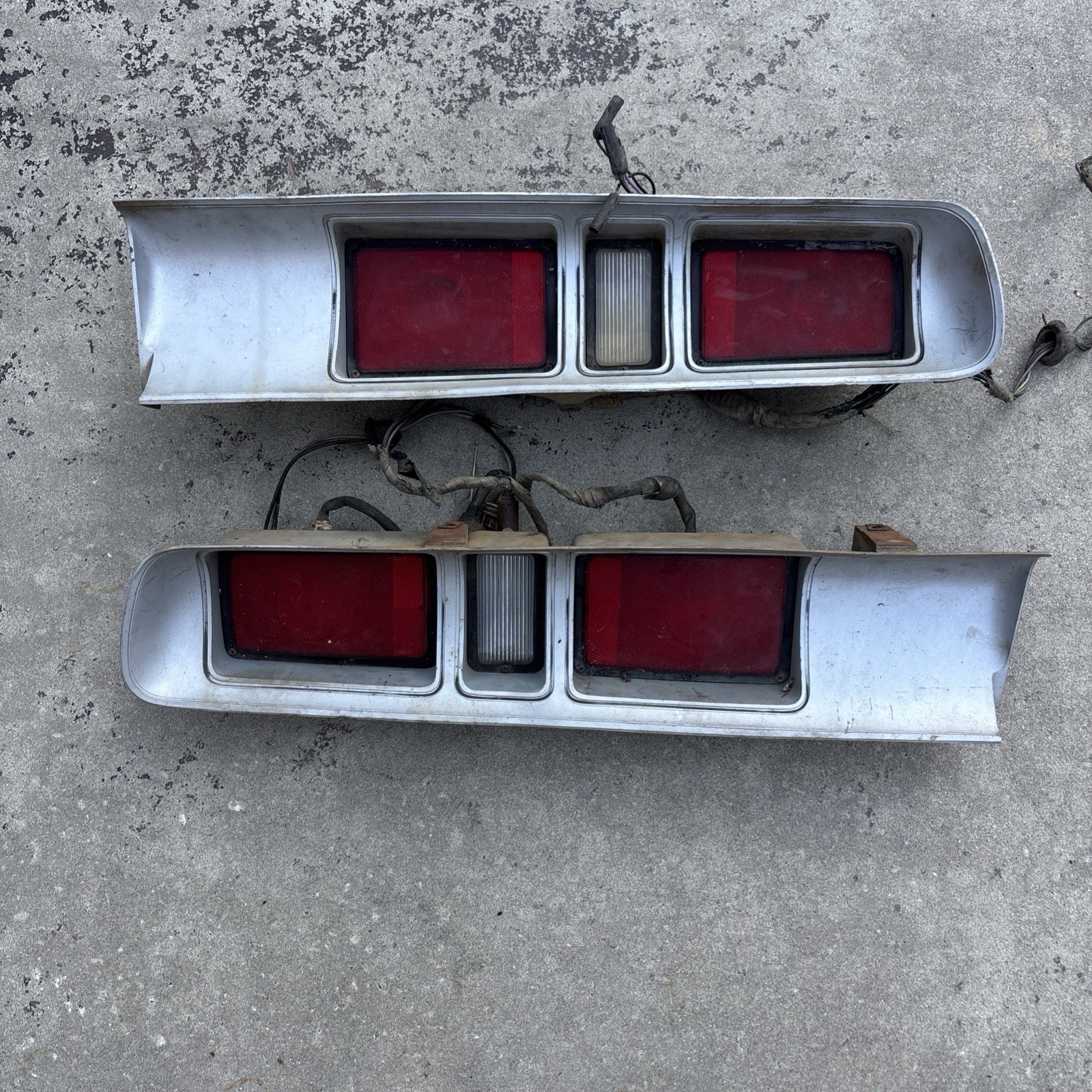 1971 Dodge Charger And Super Bee Tail Lights