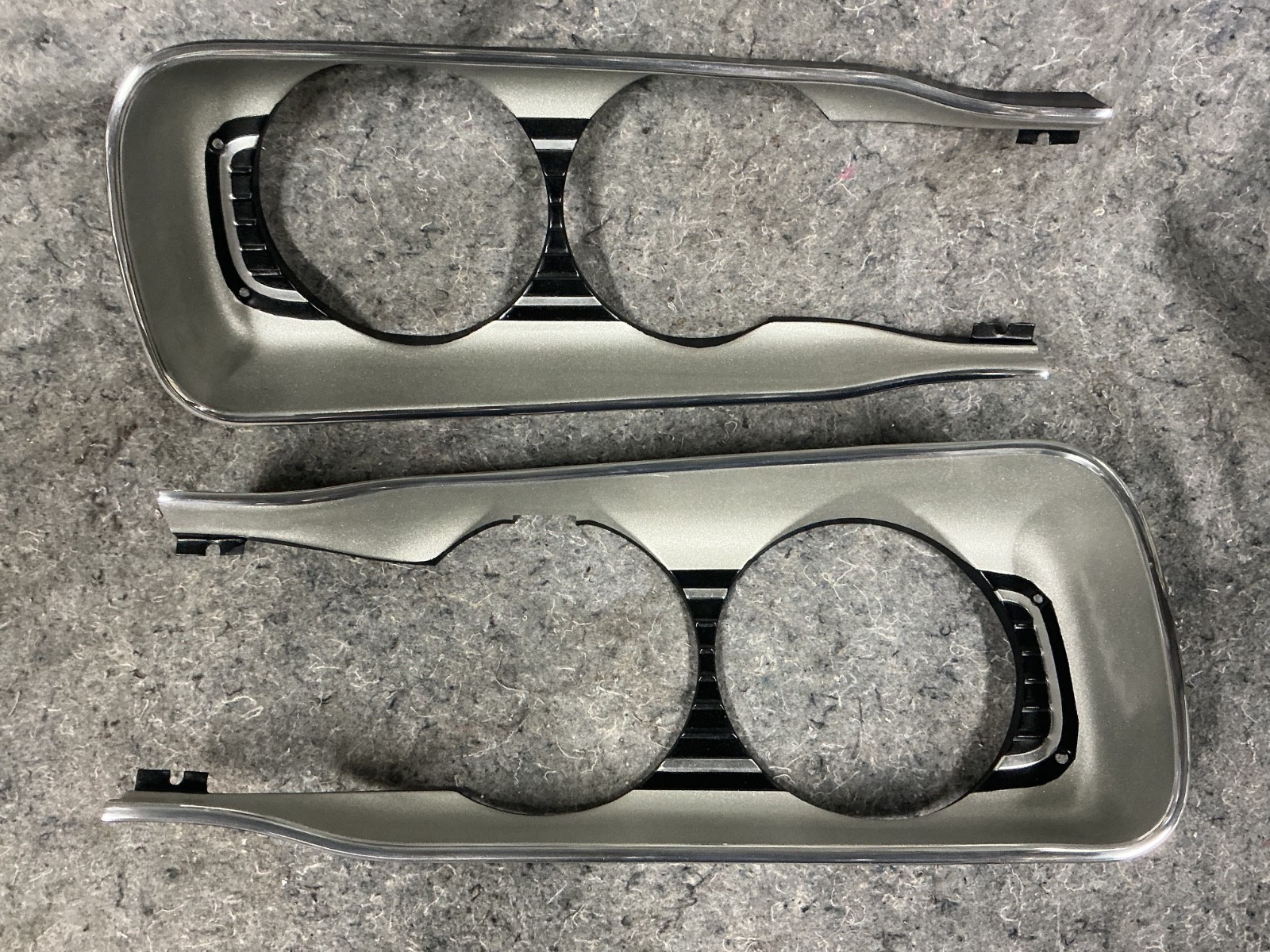 69 CORONET HEADLIGHT BEZEL SET - POLISHED SUPERNICE Super Bee RT 1969 DODGE