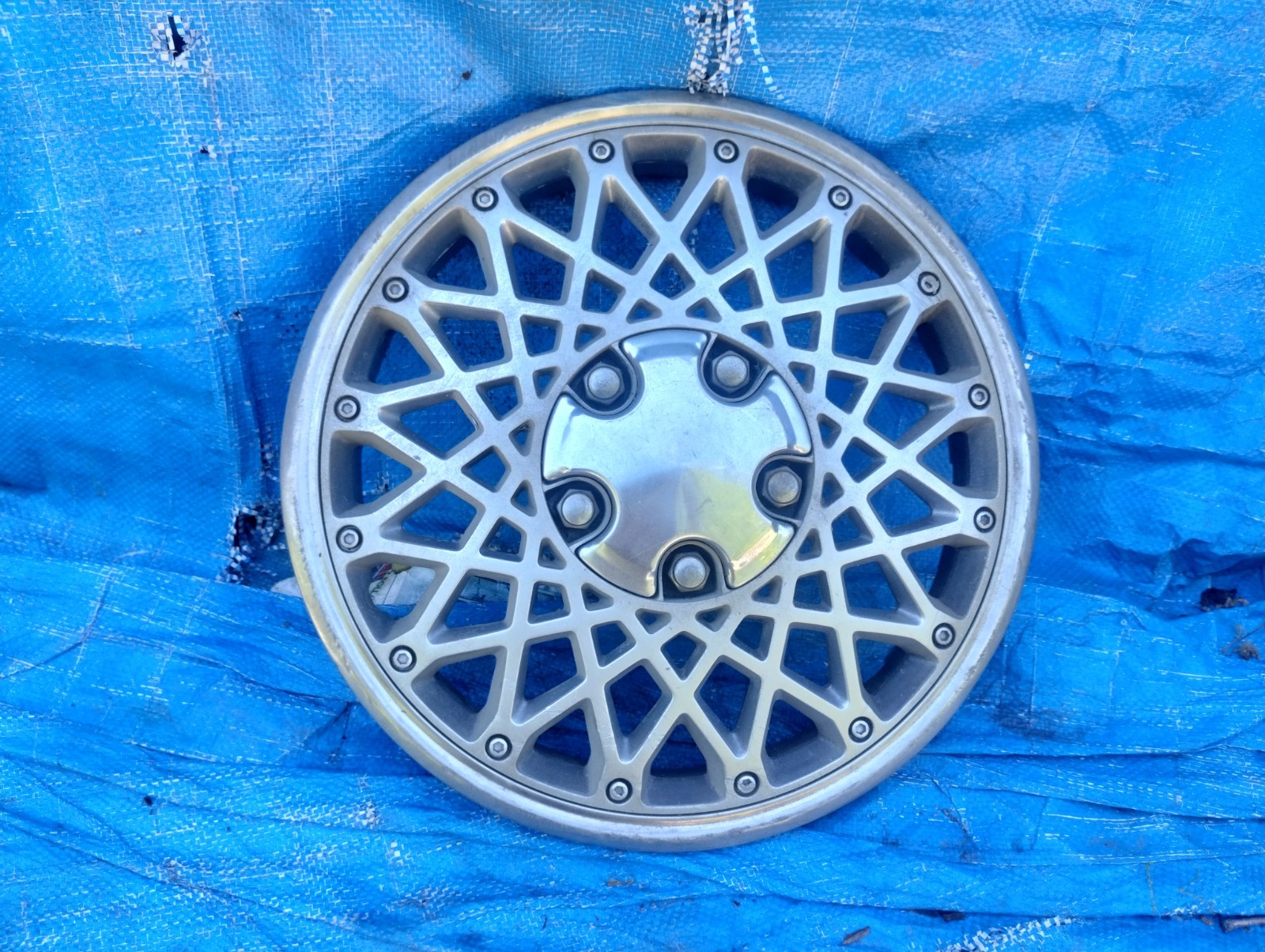 Chevy Caviler Acadian Chevette Hubcap 13 1982 1983 1984 1985 1986 1987  14032476