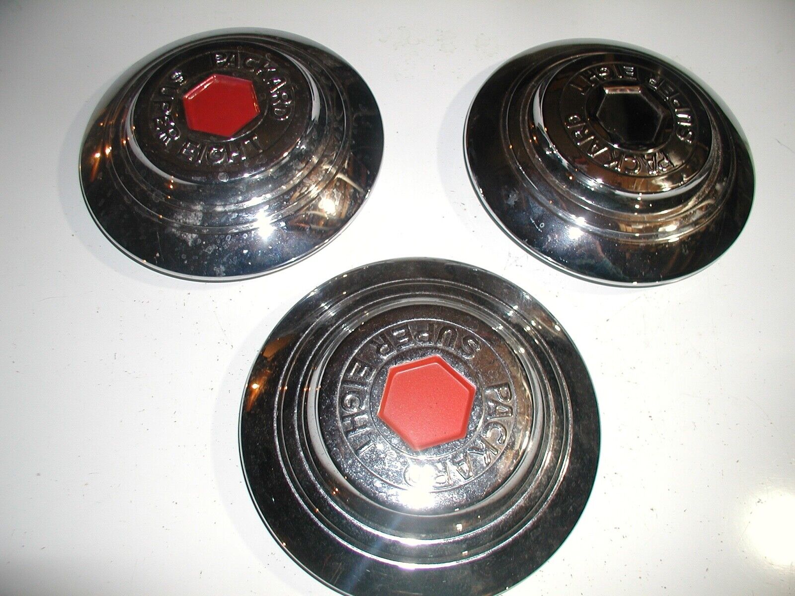 Packard Super Eight hub caps