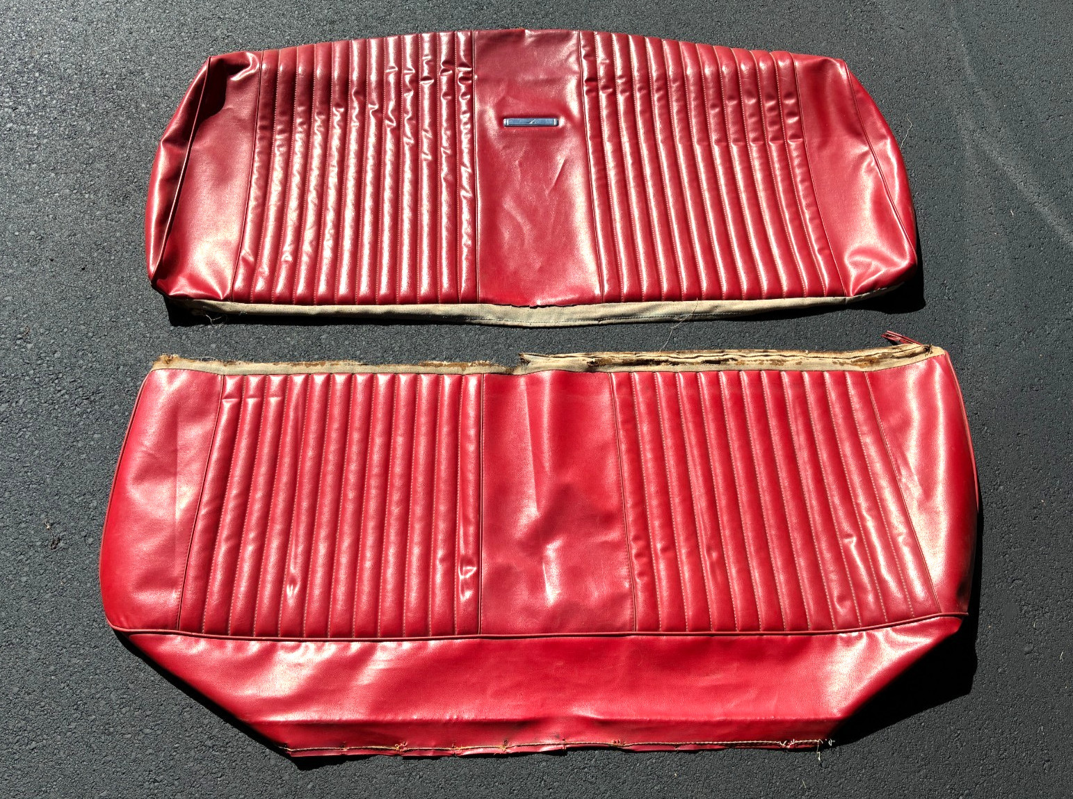 1965 FORD FALCON FUTURA/SPRINT 2 DOOR HARDTOP RED REAR SEAT UPHOLSTERY W/ EMBLEM