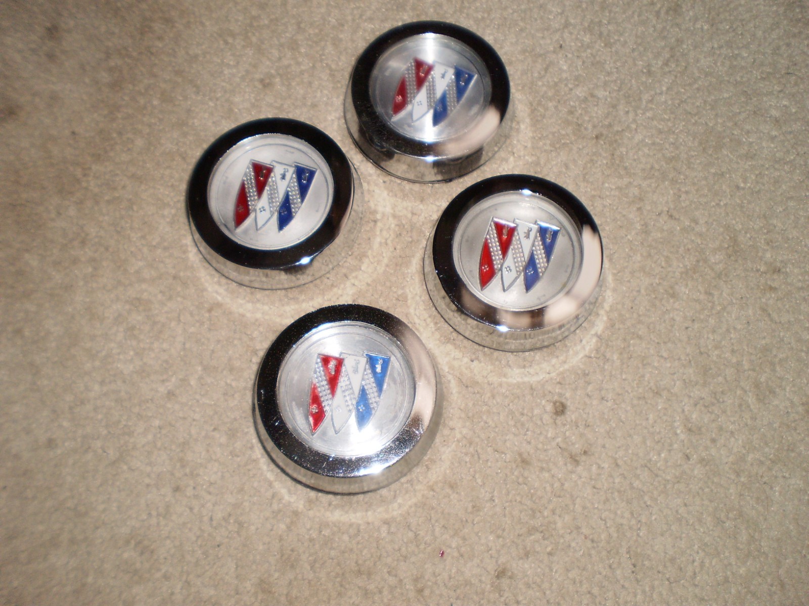 4 USED RALLYE WHEEL CENTER CAPS 71-84 BUICK GS SKYLARK REGAL CENTURY APOLLO