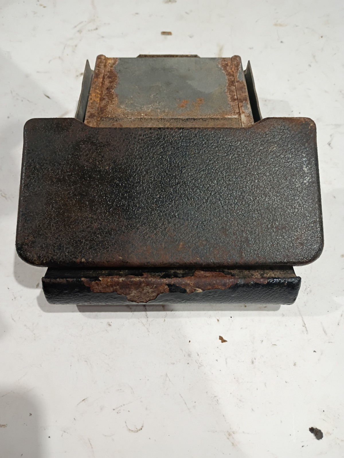1969 PONTIAC GTO LEMANS BEAUMONT ASHTRAY 69 