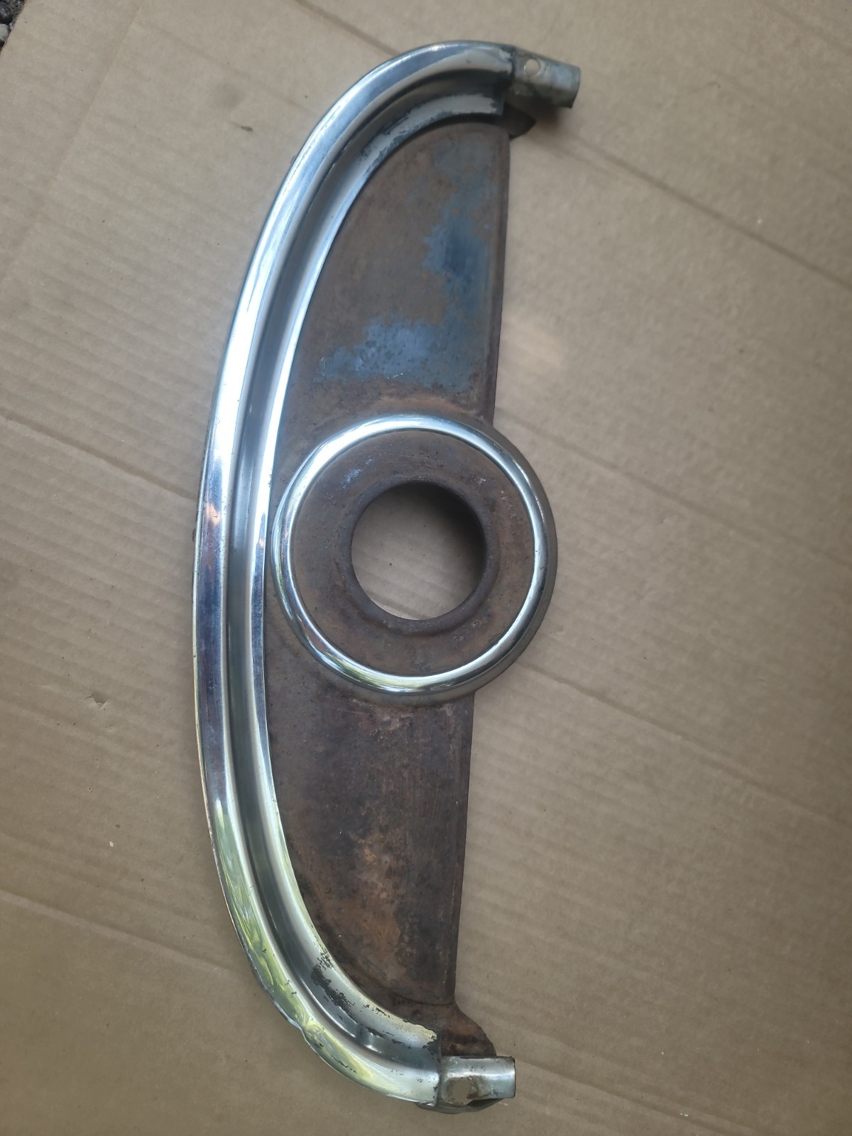 1931 Chevrolet Sedan Coupe Roadster Cabriolet Lower Grille Chin Panel