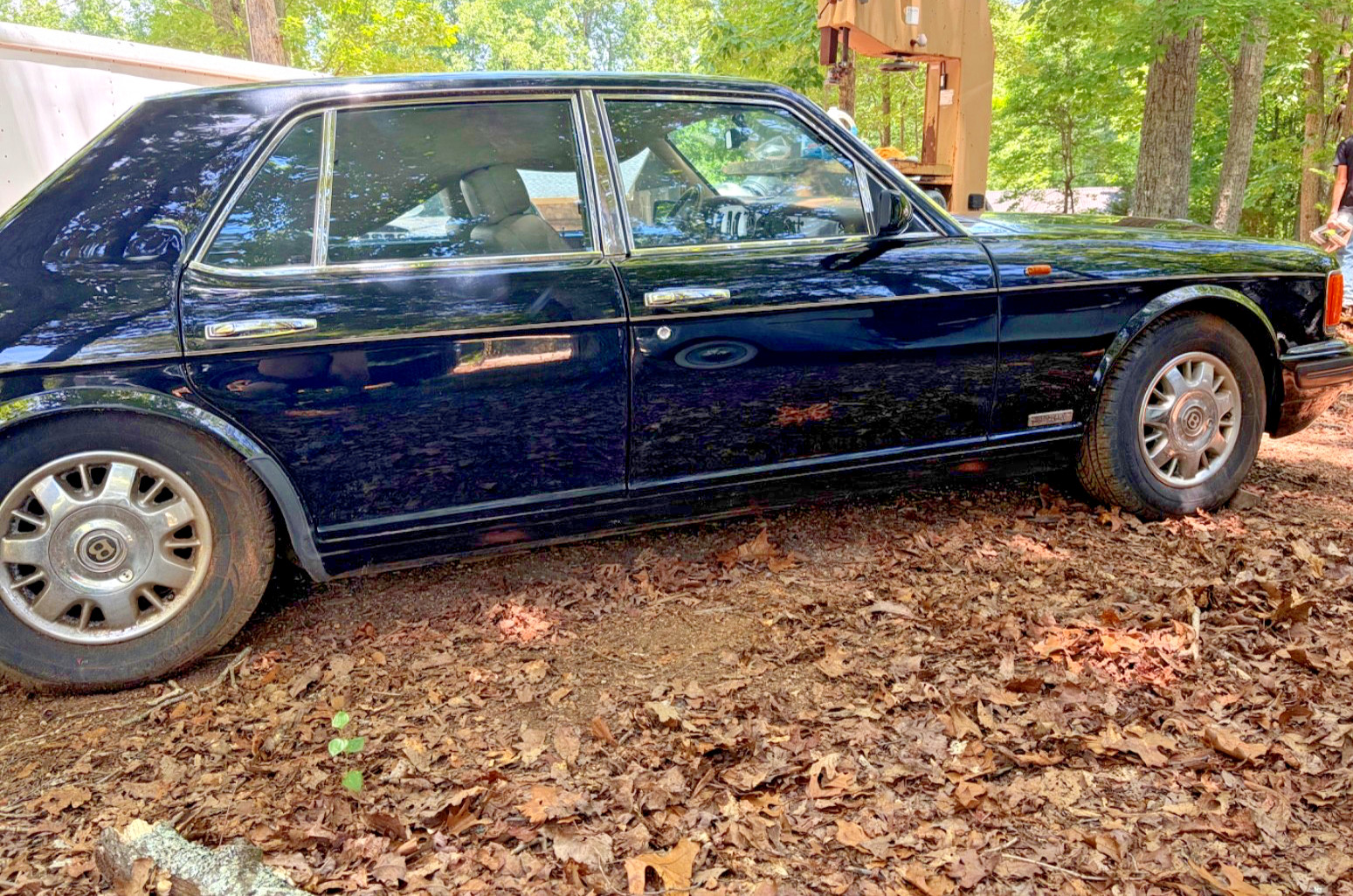 PARTING OUT A GORGEOUS 1997 BENTLEY BROOKLANDS. HUGE ROLLS ROYCE PARTS INVENTORY