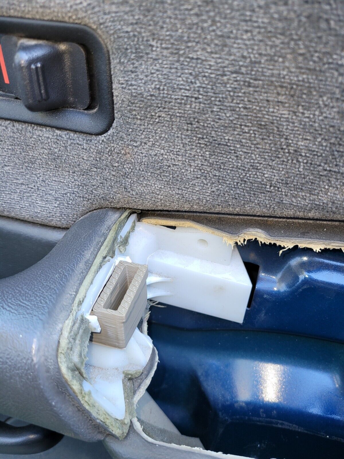 03-06 Chevrolet Silverado Tahoe Denali Door Arm Rest Repair Left Driver